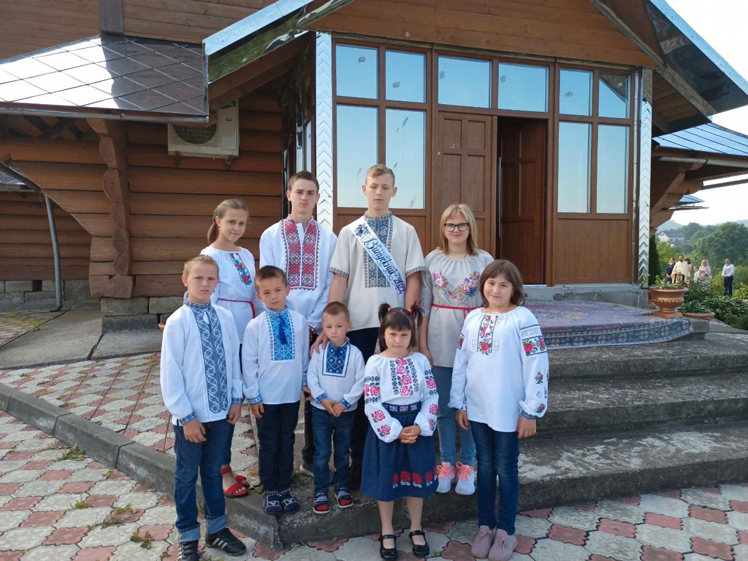 Irina's children in evacuation in the Ivano-Frankivsk region