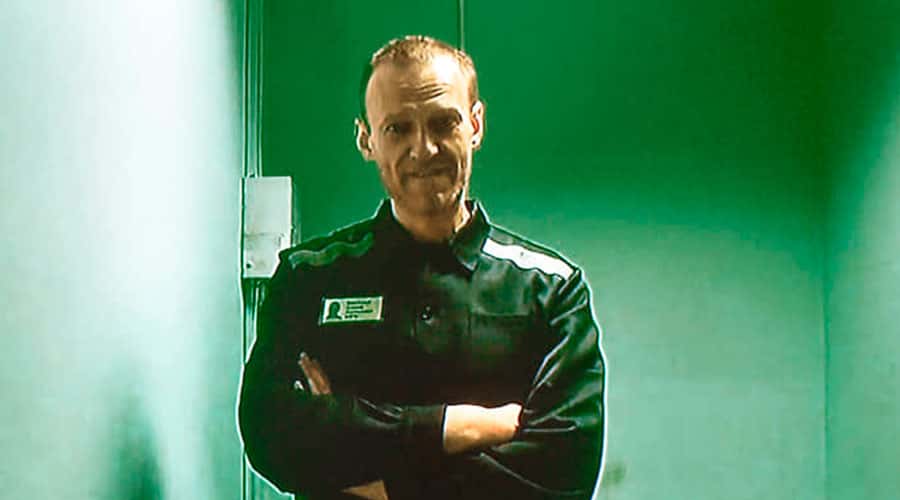 Навальный потерял 8 кг за 15 дней, у него обострилась болезнь желудка, которую не лечат. Адвокат не исключает, что его пытаются отравить