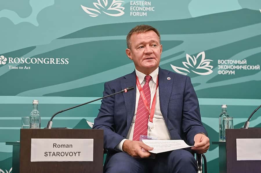 Путин отправил в отставку главу Минтранса Романа Старовойта