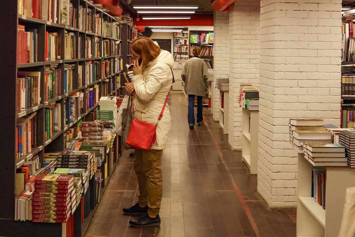 На книжный магазин «Фаланстер» составили протокол о «пропаганде ЛГБТ»