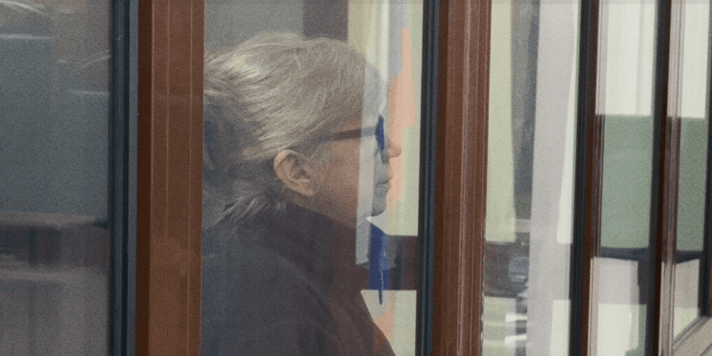 Перевод на рубль, выход — через 11 лет. Как жительниц оккупированных территорий сажают на огромные сроки за копеечные переводы в Украину