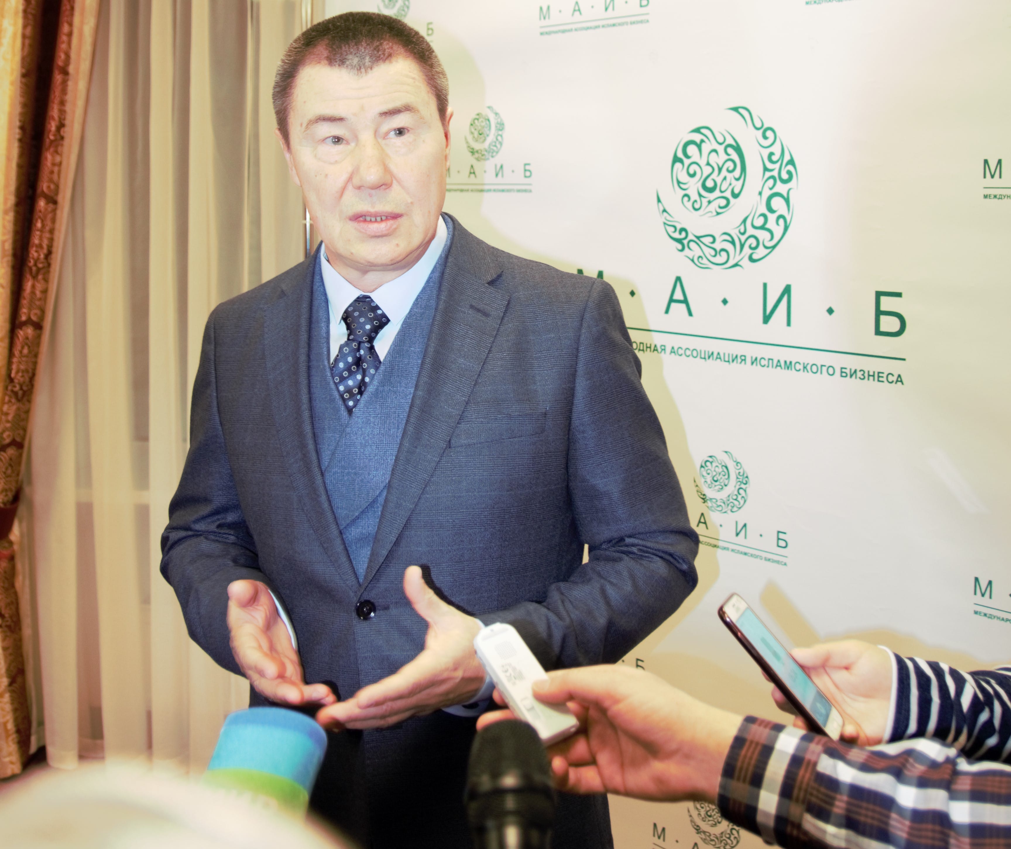 Alina Kabaeva's father linked to lawyers in Holcim cement giant's Russian asset seizure, Agentstvo reports