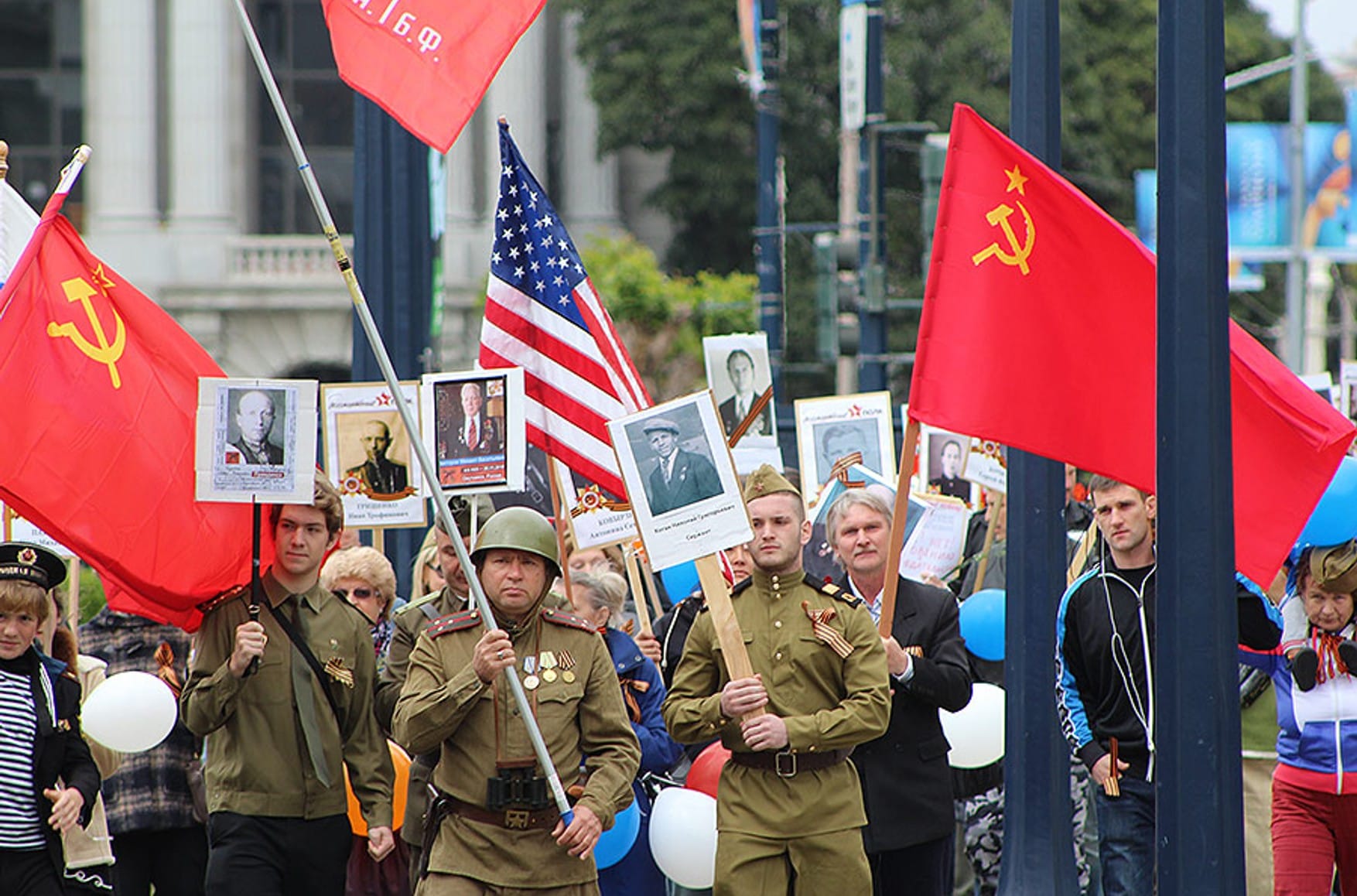 Compatriots: How the Russian diaspora serves the Kremlin in the U.S.