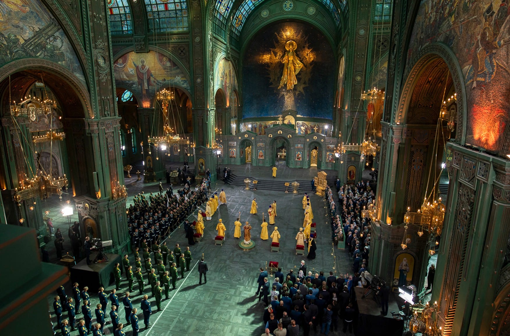 “Everyone tries to enlist God on their side”: Orthodox priests reflect on ROC split over war in Ukraine 