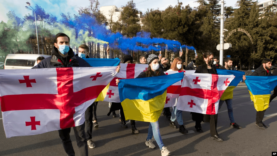 «Грузия не стала вводить ответные санкции против Украины, чтобы не спровоцировать новые протесты» — политолог