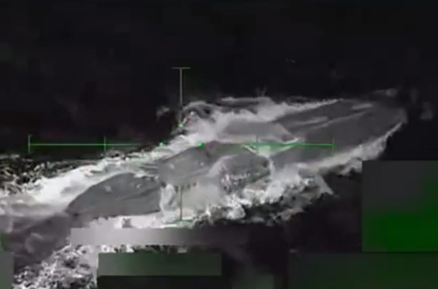 Великобритания остановила обмен с США разведданными о судах в Карибском море, так как считает незаконными американские операции в регионе