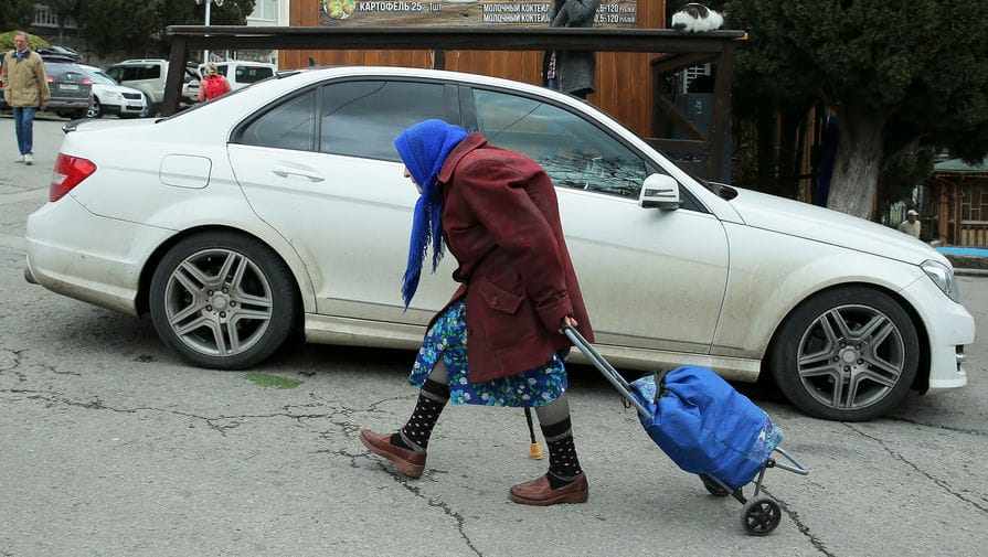 On thinning ice: After almost four years of war, Russia’s central bankers are running out of tricks to keep the economy afloat