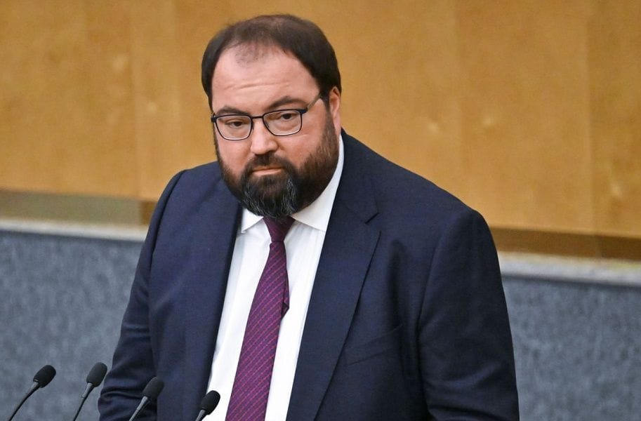 Глава Минцифры, заявивший о доступе иностранных спецслужб к Telegram, сам является активным пользователем мессенджера — «Верстка»