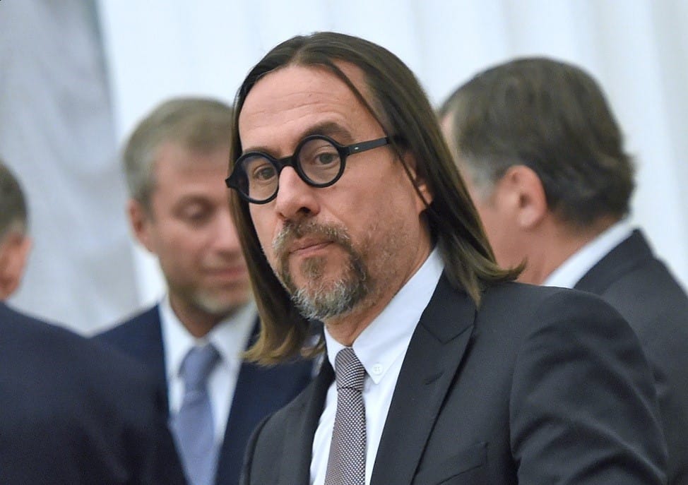 Citizen cocaine. What connects billionaire Sergei Adonyev, cocaine smuggling and Putin