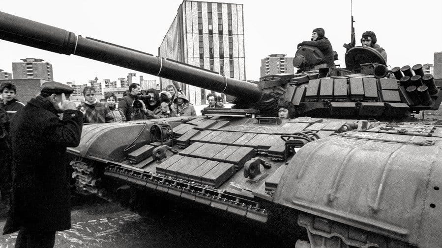 «Если в меня попадут, то лучше сразу насмерть». 30 лет штурму Вильнюса, воспоминания участников с обеих сторон