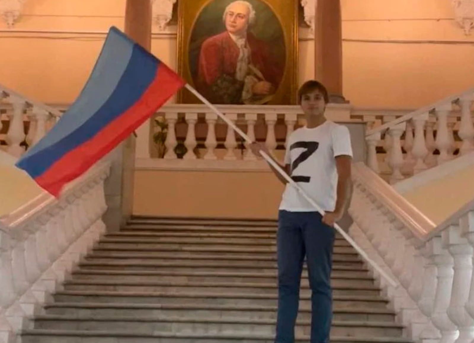 Осудивших Z-акцию одногруппника студенток МГУ отчислили по итогам «этической комиссии»