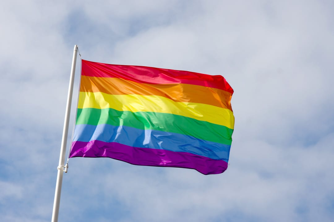 Russian parliament to consider complete ban on LGBT and pedophilia propaganda: huge fines for locals, deportation for foreigners