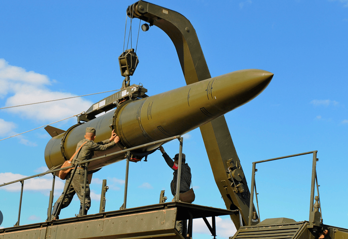 Россия передала Беларуси «Искандер-М», он может применять ракеты в ядерном исполнении — Шойгу