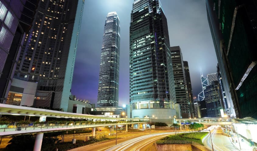 «Ведомости»: Гонконгский банк отказал в обслуживании российской компании из санкционного списка