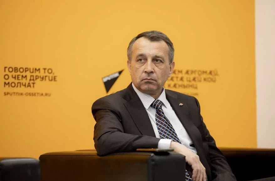  Colonel-turned-journalist: A closer look at Vitaly Denisov, the recently deported Sputnik Moldova bureau chief