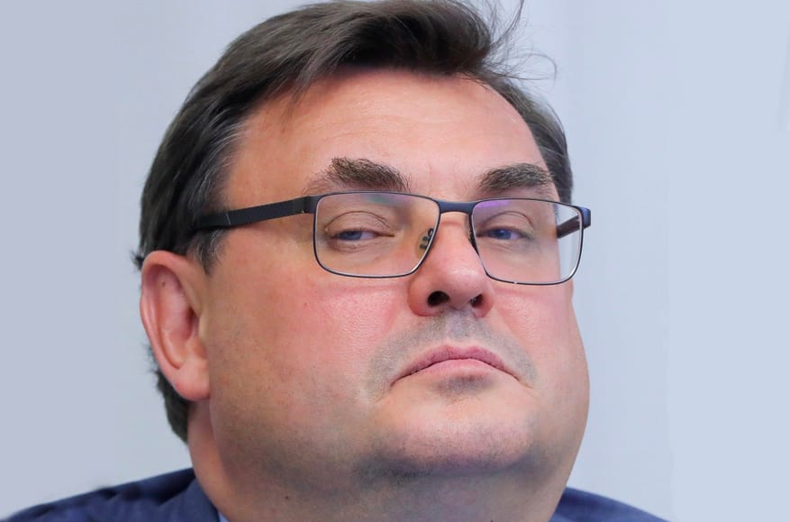 Минюст отказался давать объяснения по своему же иску о запрете ЛГБТ, заявив, что разъяснения «законов» не в их компетенции