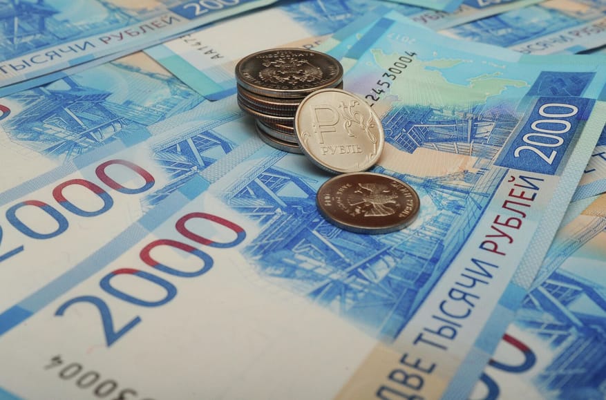 Two sides of the same ruble: The Russian currency’s recent strength isn’t likely to last — and it’s already hurting the country’s economy