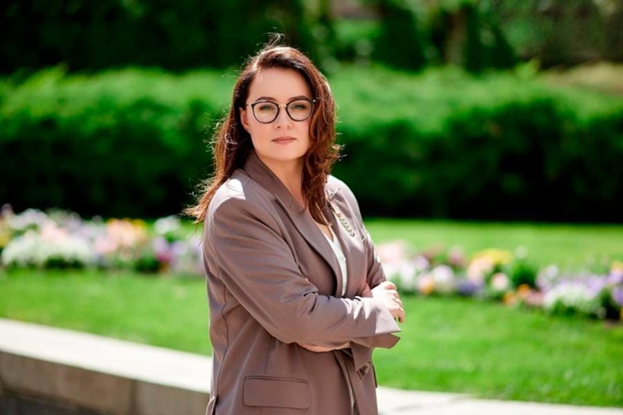 Фейк кремлевских СМИ: в Украине разгорелся скандал из-за дорогой фотосессии премьер-министра для журнала Vogue