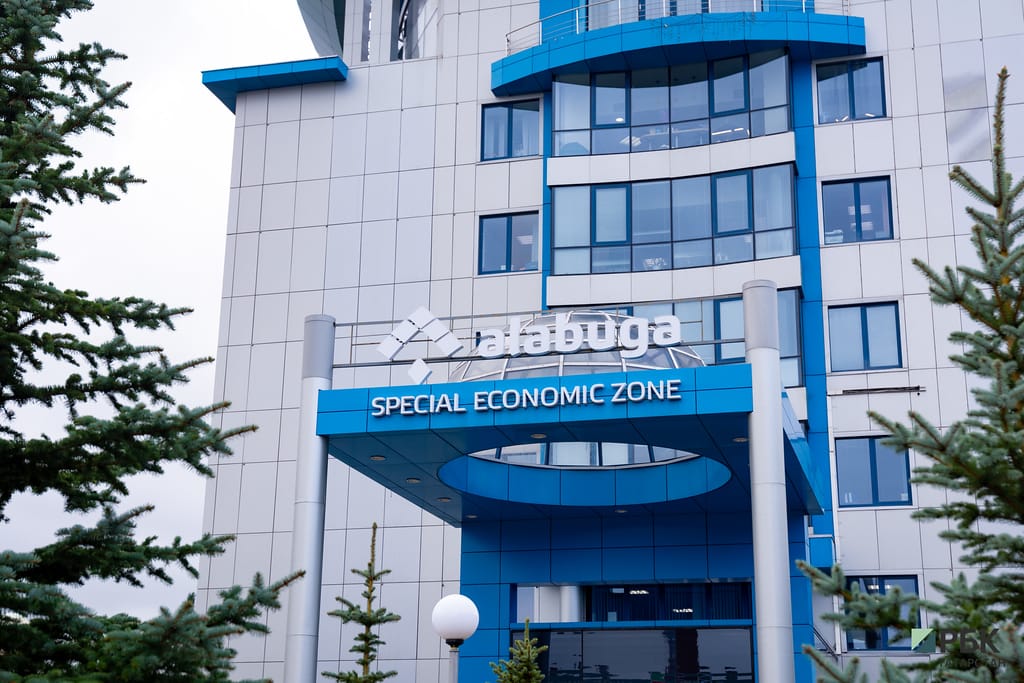 South Africa Women’s Ministry warns of job offers from Russia after reports link migrant workers to drone assembly in Tatarstan