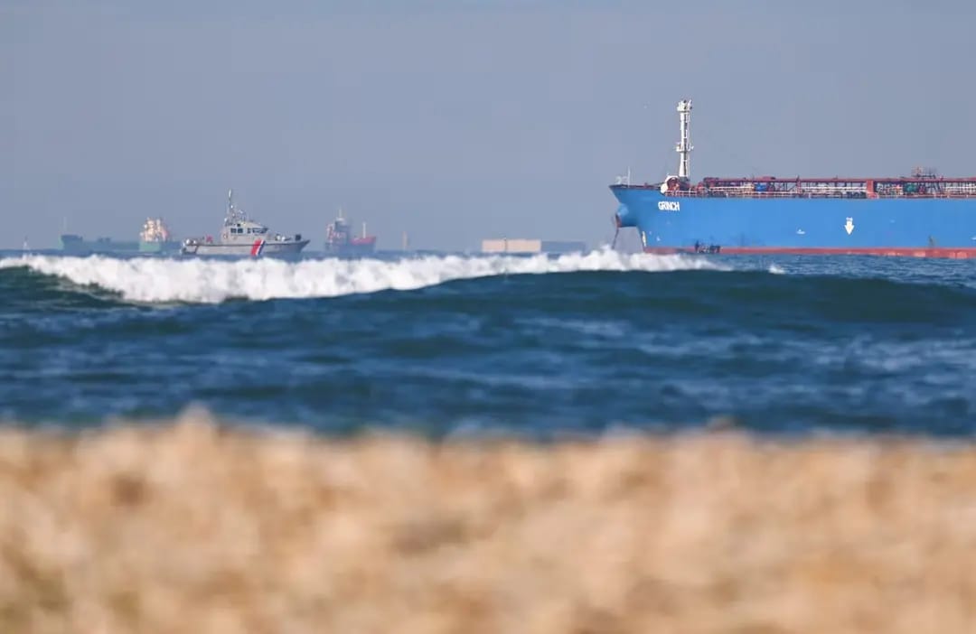 UK government authorizes military to detain Russian “shadow fleet” ships in its territorial waters