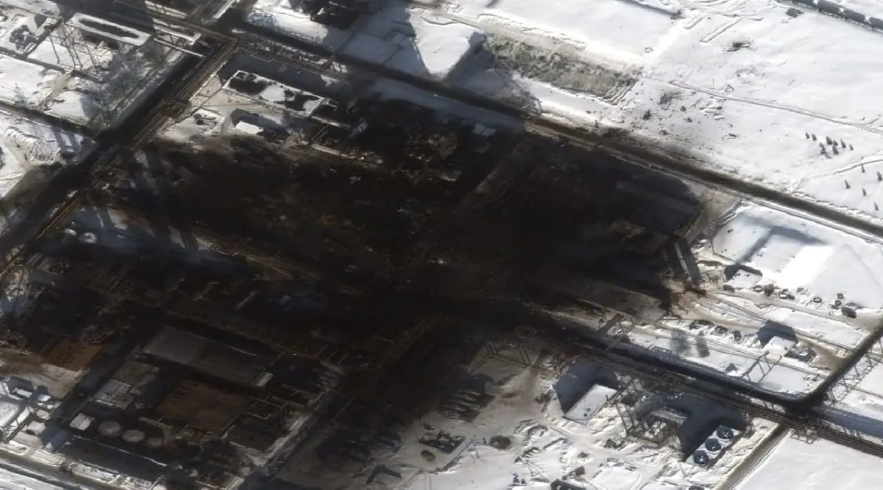 Russia temporarily halts ammonium nitrate exports after Ukrainian drone attack shuts down major fertilizer producer