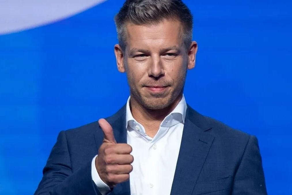 Венгрия согласилась поддержать начало переговоров о вступлении Украины в ЕС после соглашения о правах венгерского меньшинства