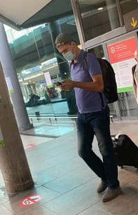 Из фотографий, сделанных преступниками