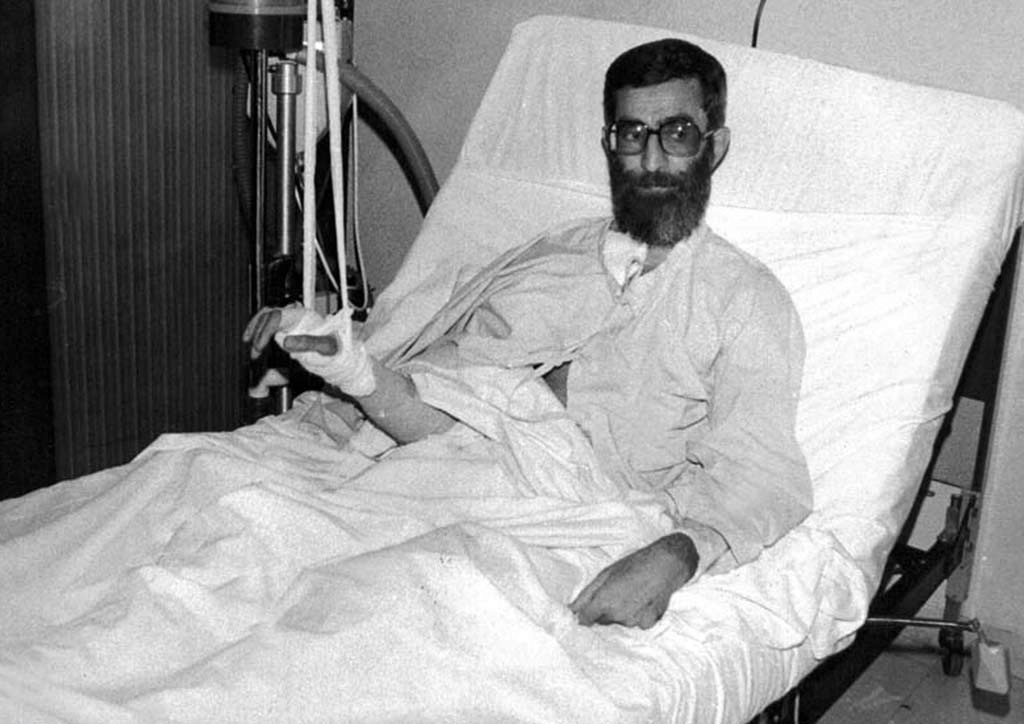 Ali Khamenei in the hospital after the assassination attempt
