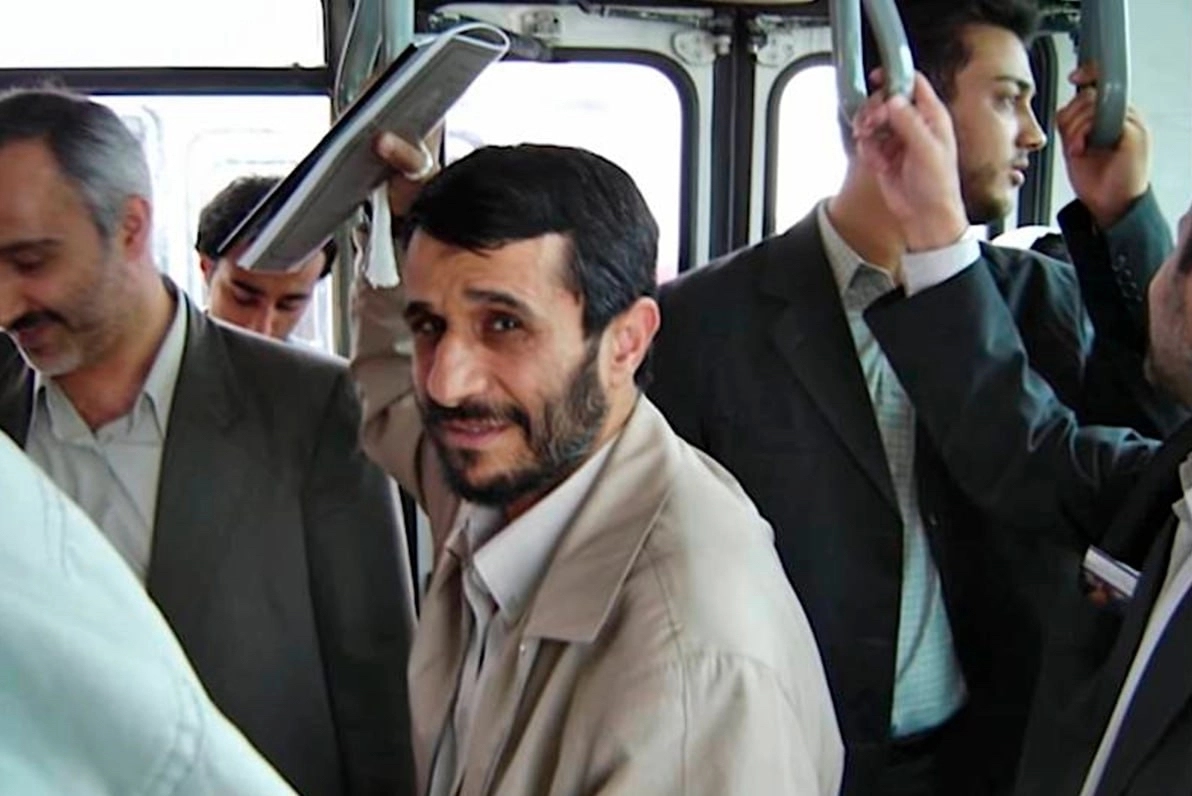Mahmoud Ahmadinejad tried to present himself as a people's candidate