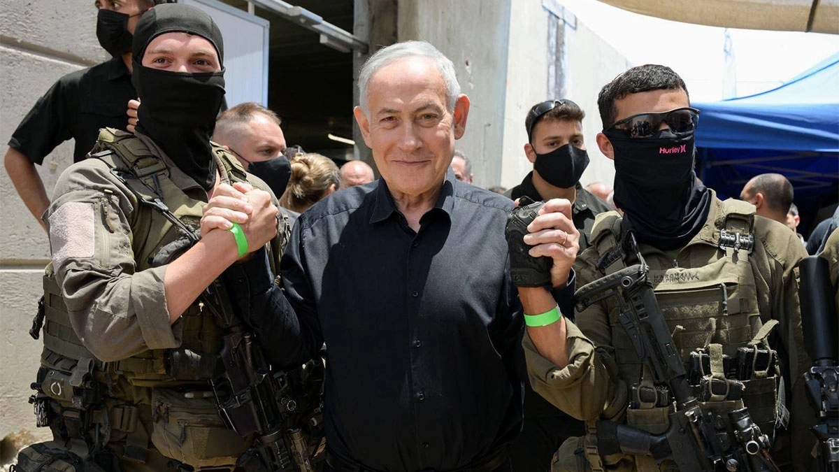 Israeli Prime Minister Benjamin Netanyahu enjoys visiting southern Lebanon to meet with Israel Defense Forces troops