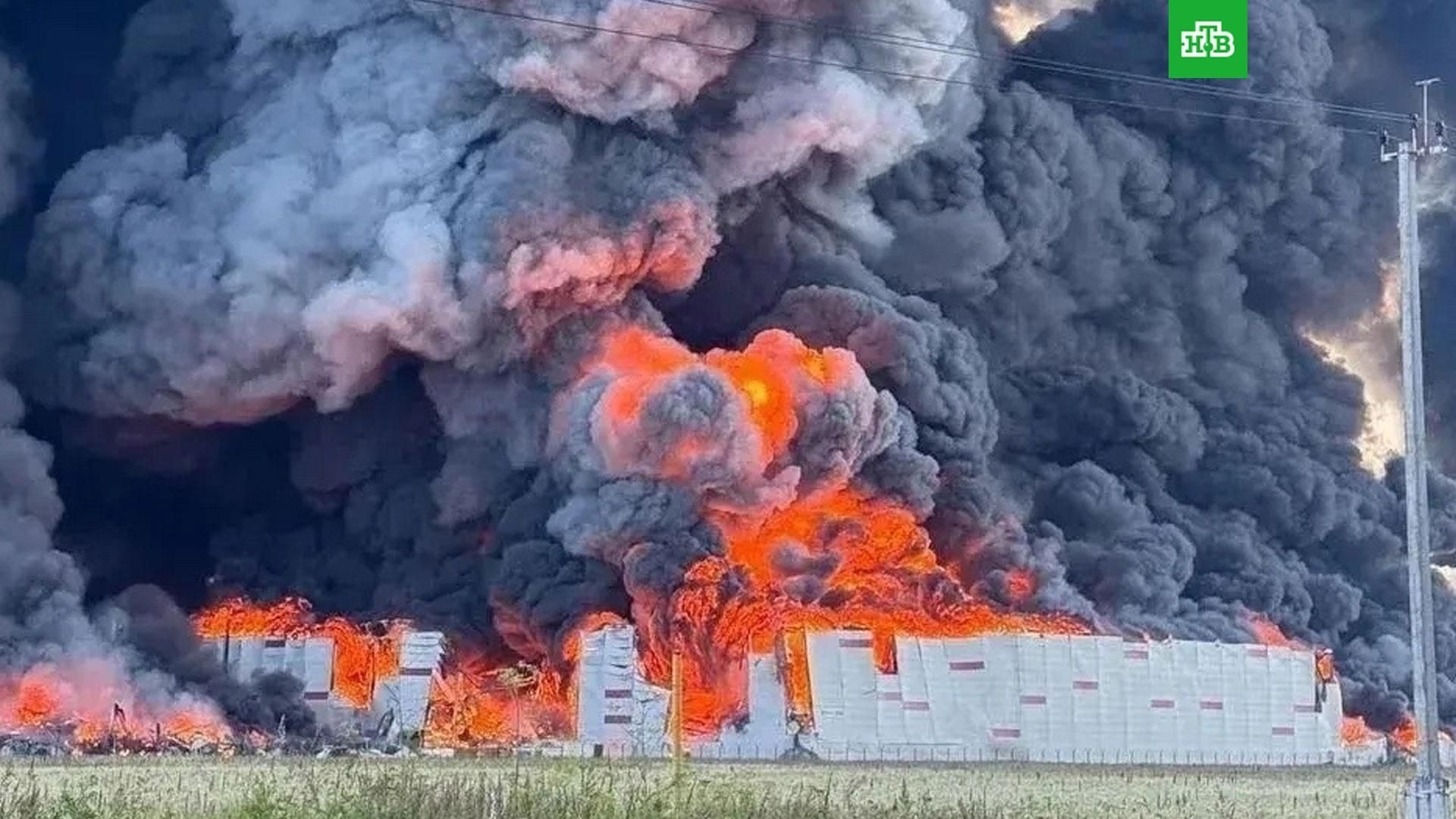 Fire at a Wildberries warehouse in the village of Novosaratovka, Leningrad Region, on July 24, 2026