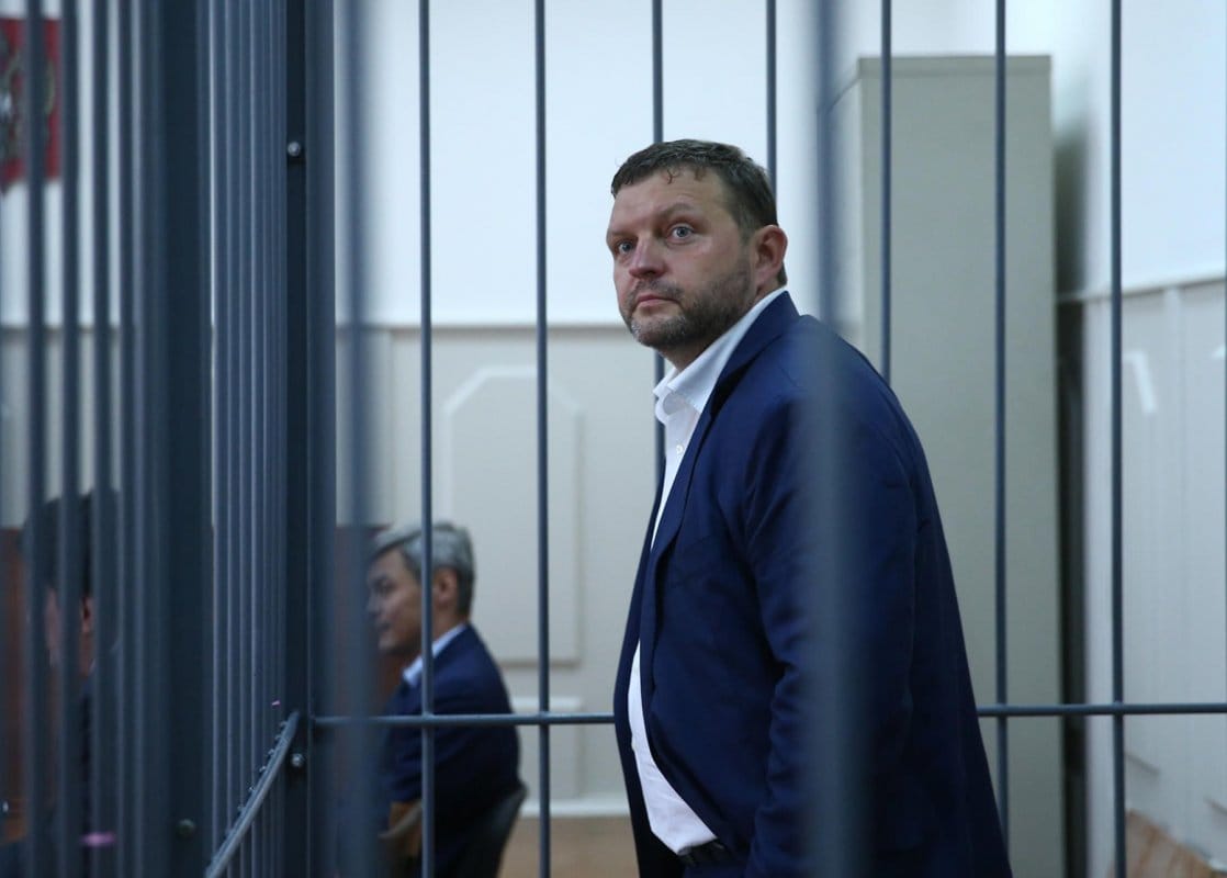 Немецкий бизнесмен, передавший «взятку» Никите Белых, заявил, что получил деньги от ФСБ — Siena