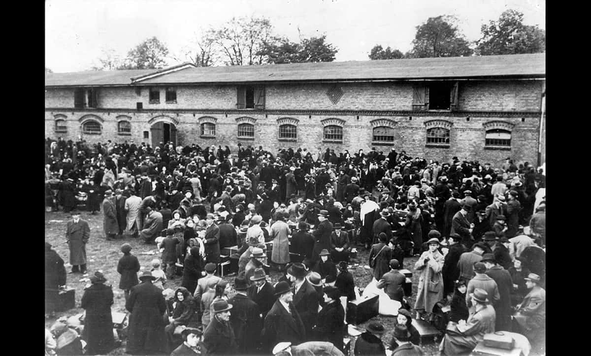 Фейк Марии Захаровой: накануне Второй мировой войны Польша отказалась принять своих граждан-евреев, они попали в концлагеря