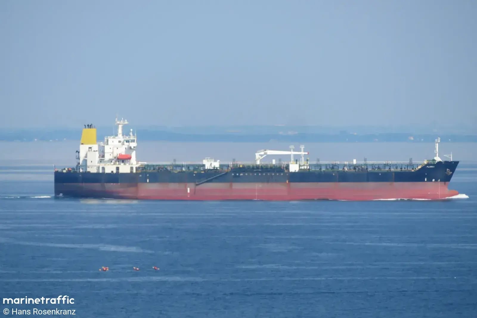 Sweden detains Russian “shadow fleet” tanker over oil spill in Baltic Sea