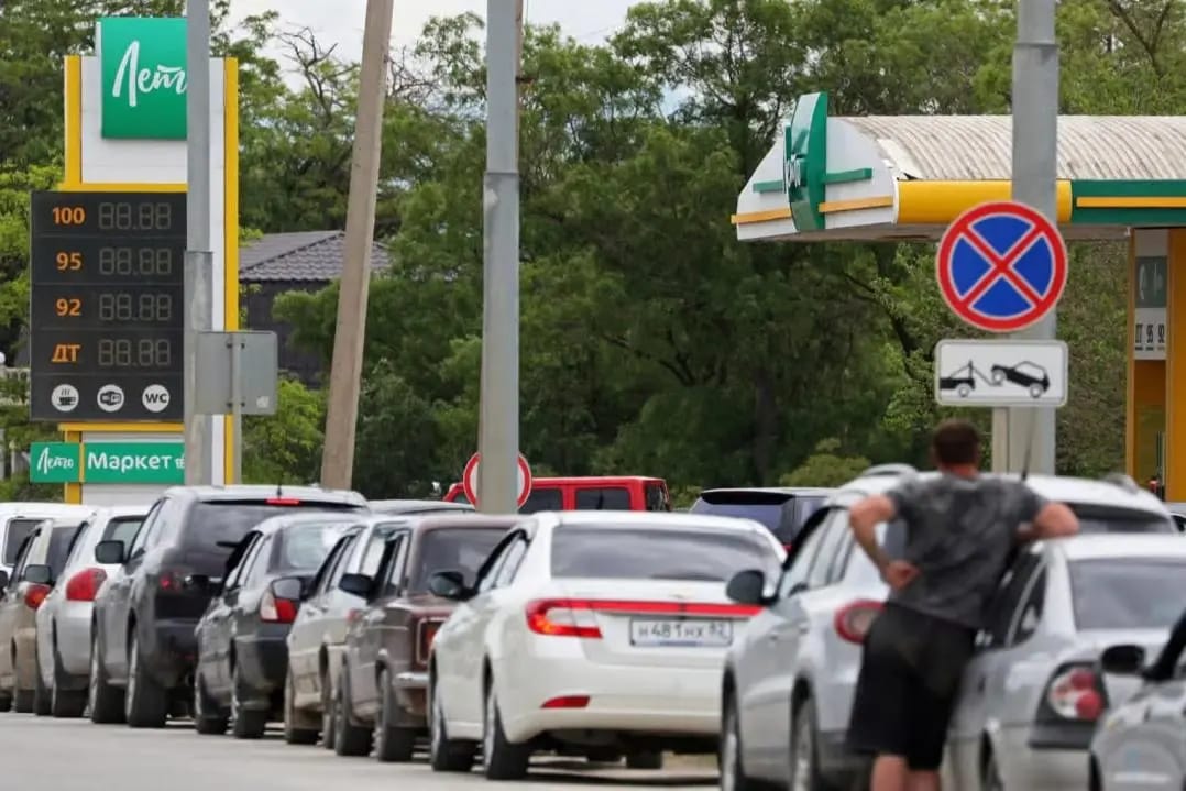 Gasoline sales restricted at filling stations in at least four Russian regions, as well as occupied Crimea and Luhansk