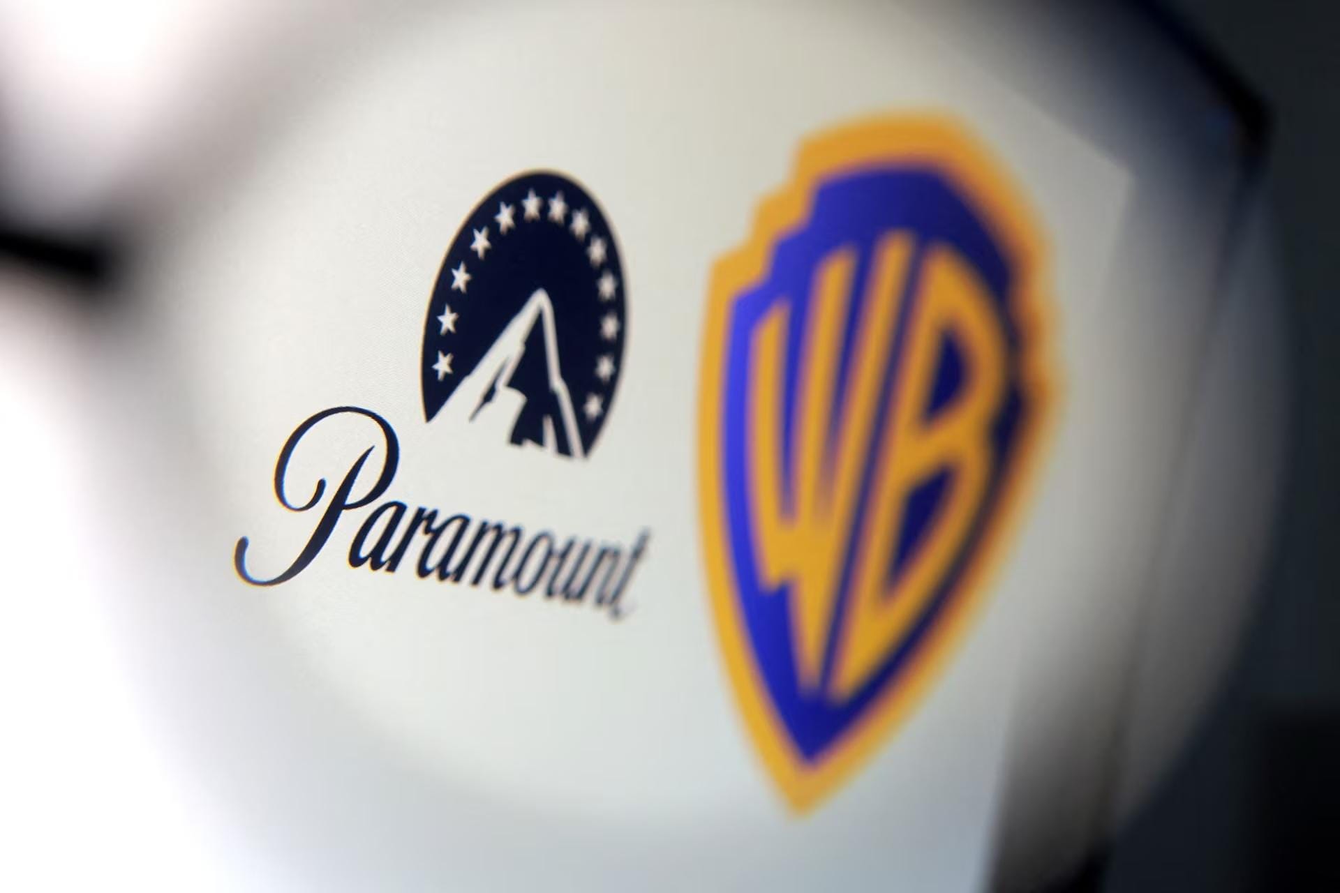 Британские регуляторы собираются вмешаться в сделку между Warner Bros. и Paramount