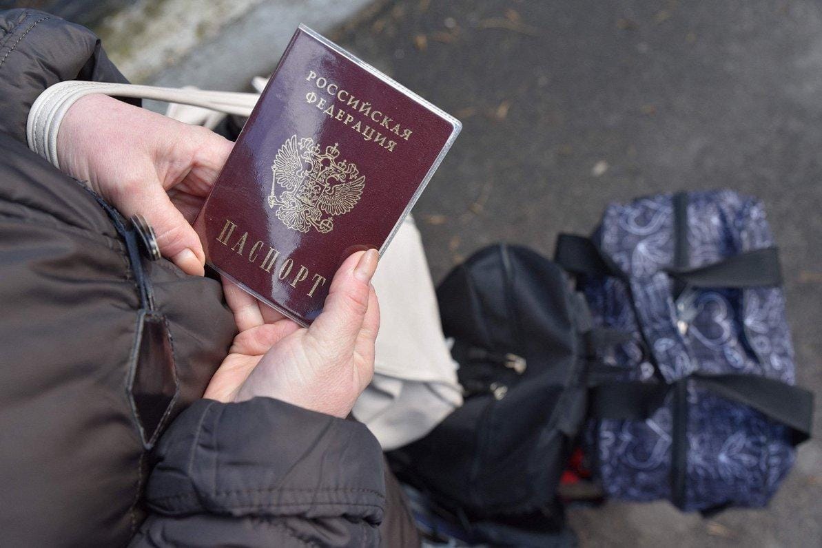 Фейк МИД РФ: страны Балтии готовятся к «окончательному решению русского вопроса»
