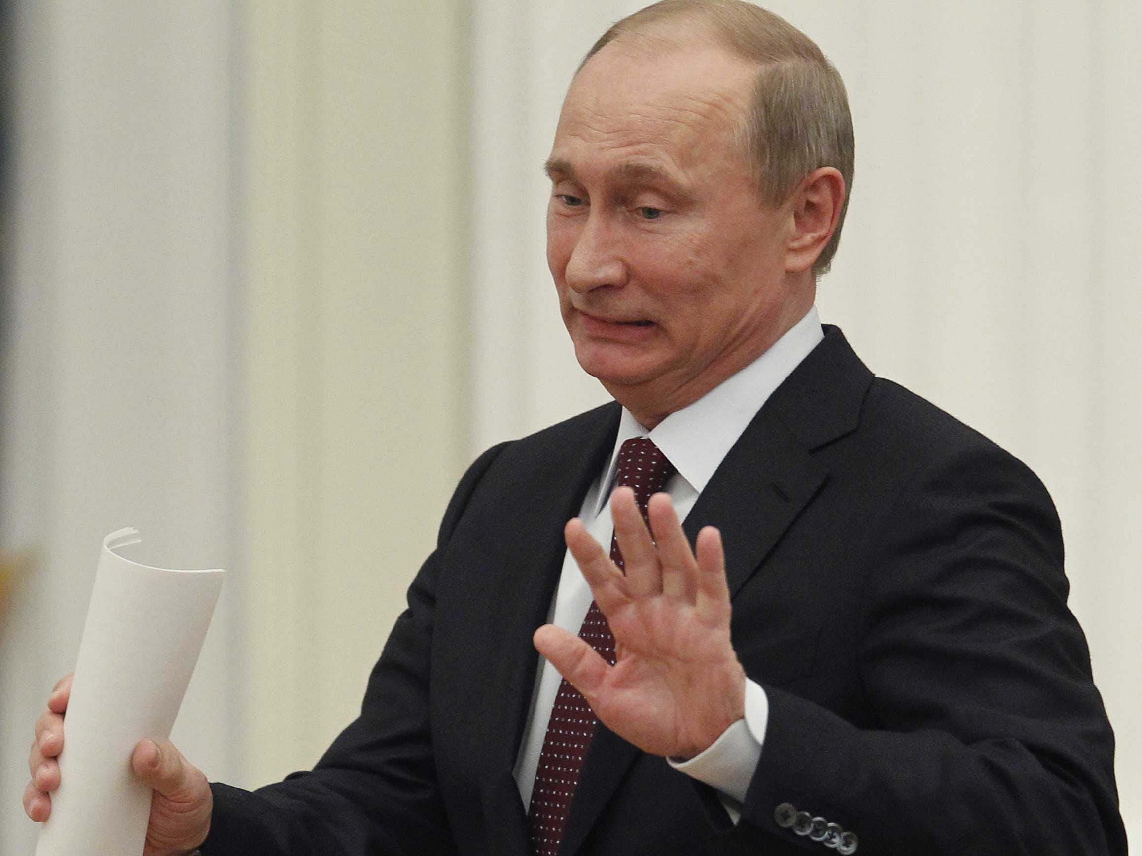 Эксперты о последствиях санкций: рецессия, слабый рубль, экспансия КНР