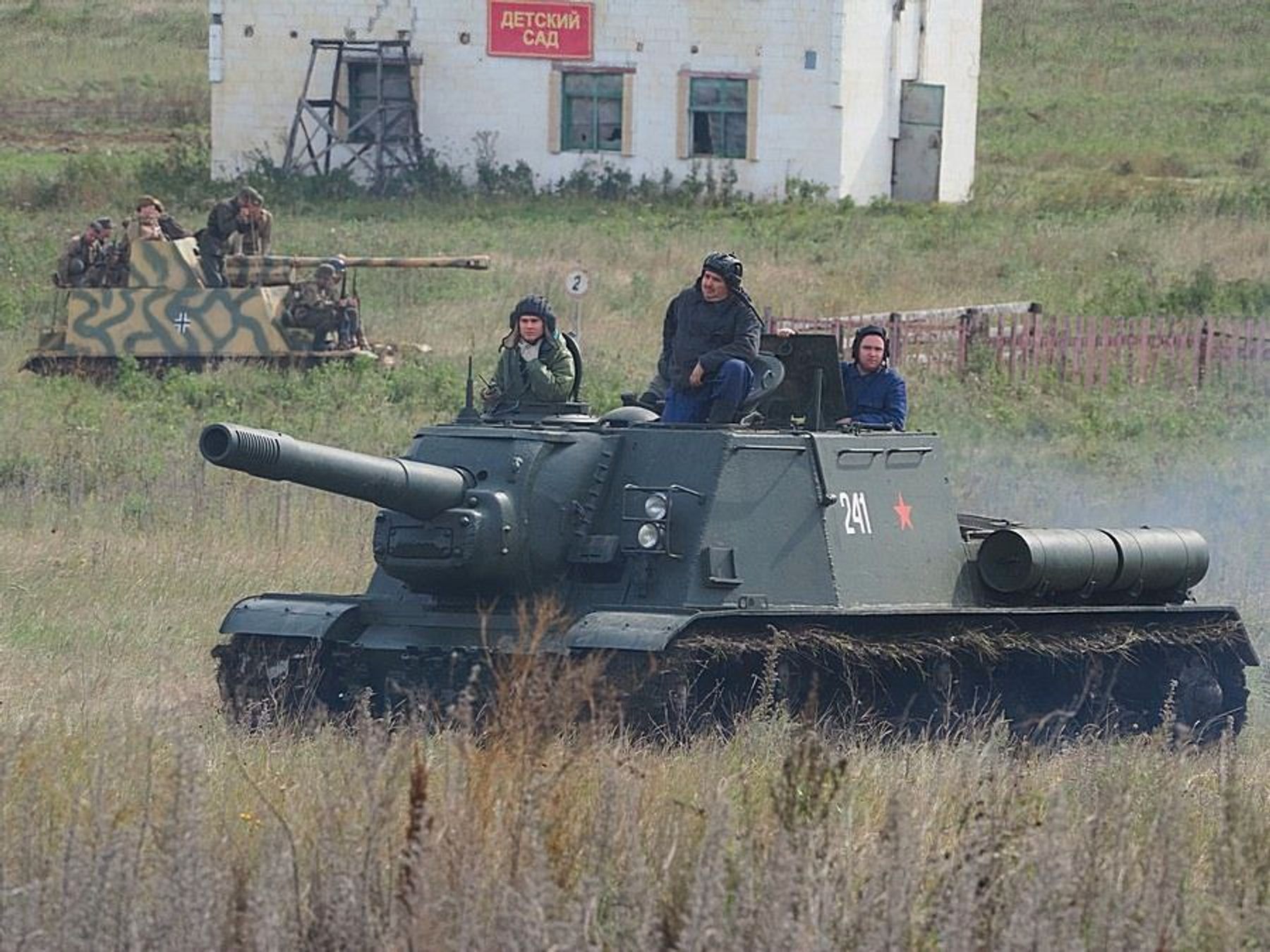 Historic military equipment at Uralvagonzavod’s “Armor of Tankograd” festival