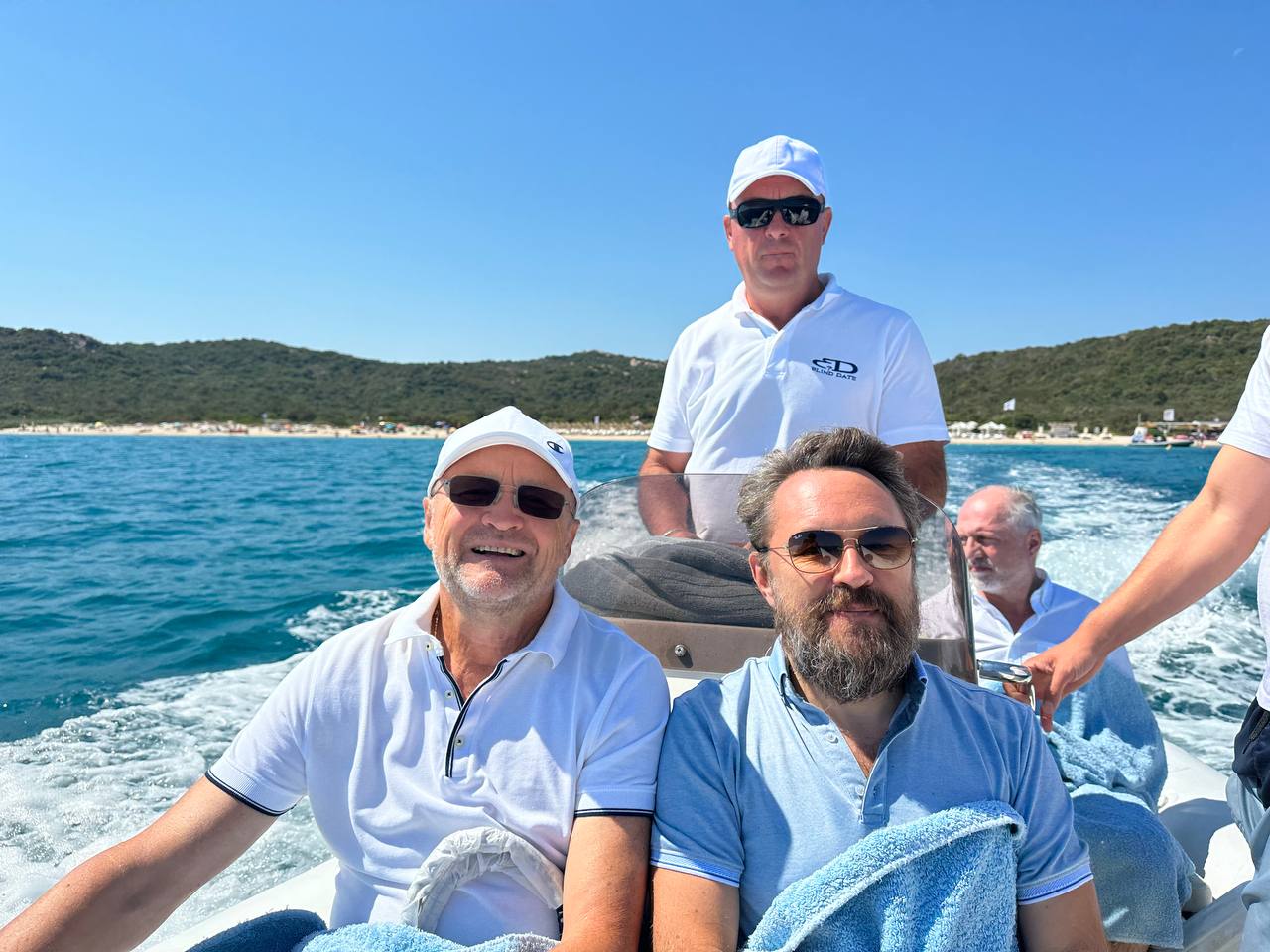 Митрополит Иларион в «рабочей поездке» на Сардинию. Фото из архива Георгия Сузуки