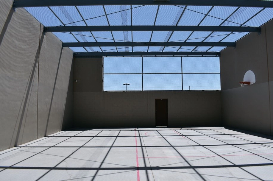 Conditions in U.S. migrant detention centers
