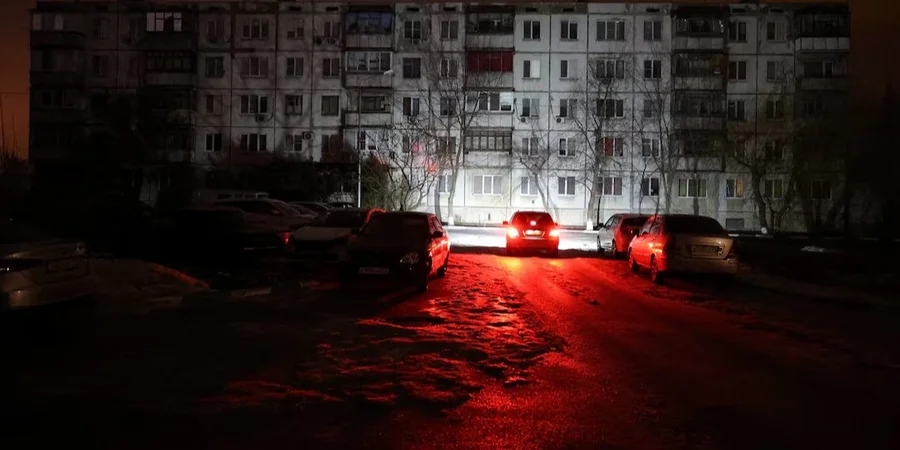 A residential area in Belgorod during a blackout. Photo: Reuters