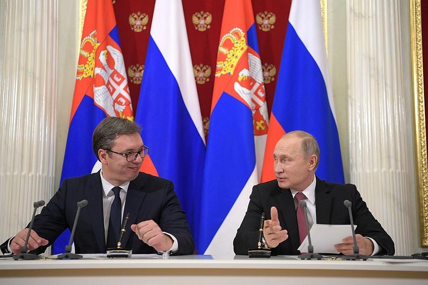 Serbian President Aleksandar Vučić and Vladimir Putin give statements to the press after a meeting in the Kremlin in December 2017. Photo: kremlin.ru